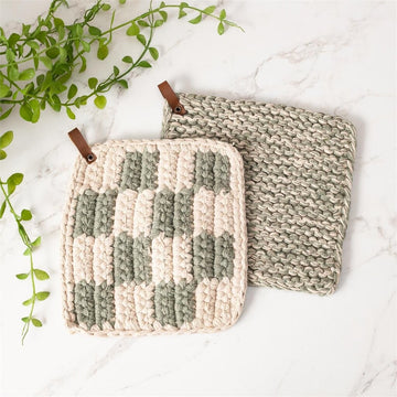Sage & Cream Knitted Pot Holder
