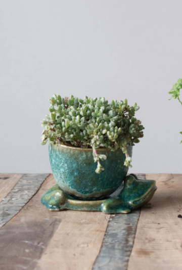 Stoneware Planter w/Frog Base