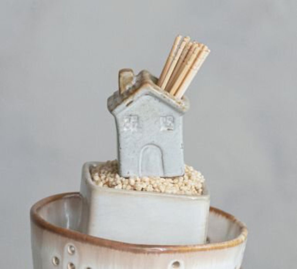 Tiny House Toothpick Holder