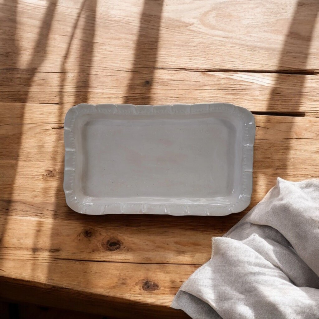 Stoneware Ruffle Edge Platter