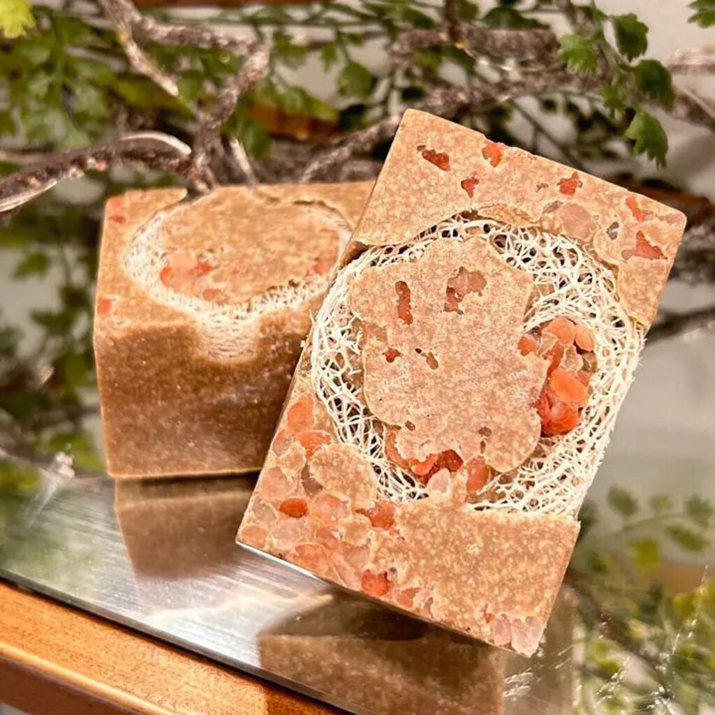 Seaweed + Sea Mud Deep Cleansing Salt Block