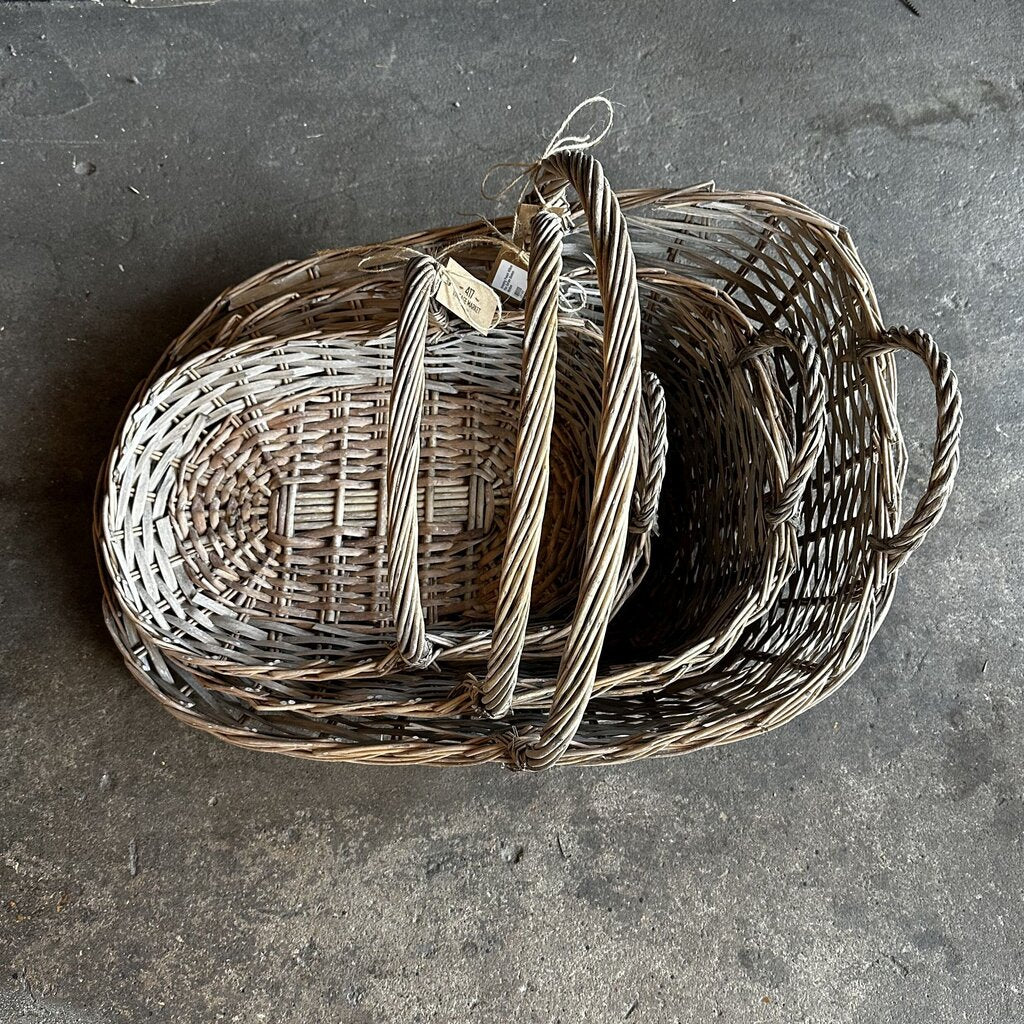 French Willow Flat Garden Basket