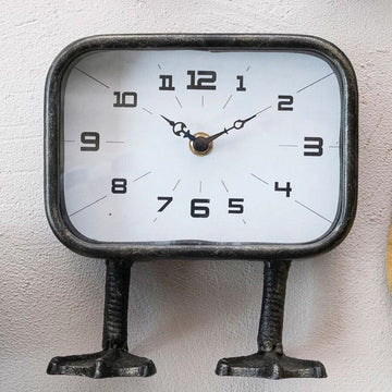 Metal Clock w/ Duck Feet