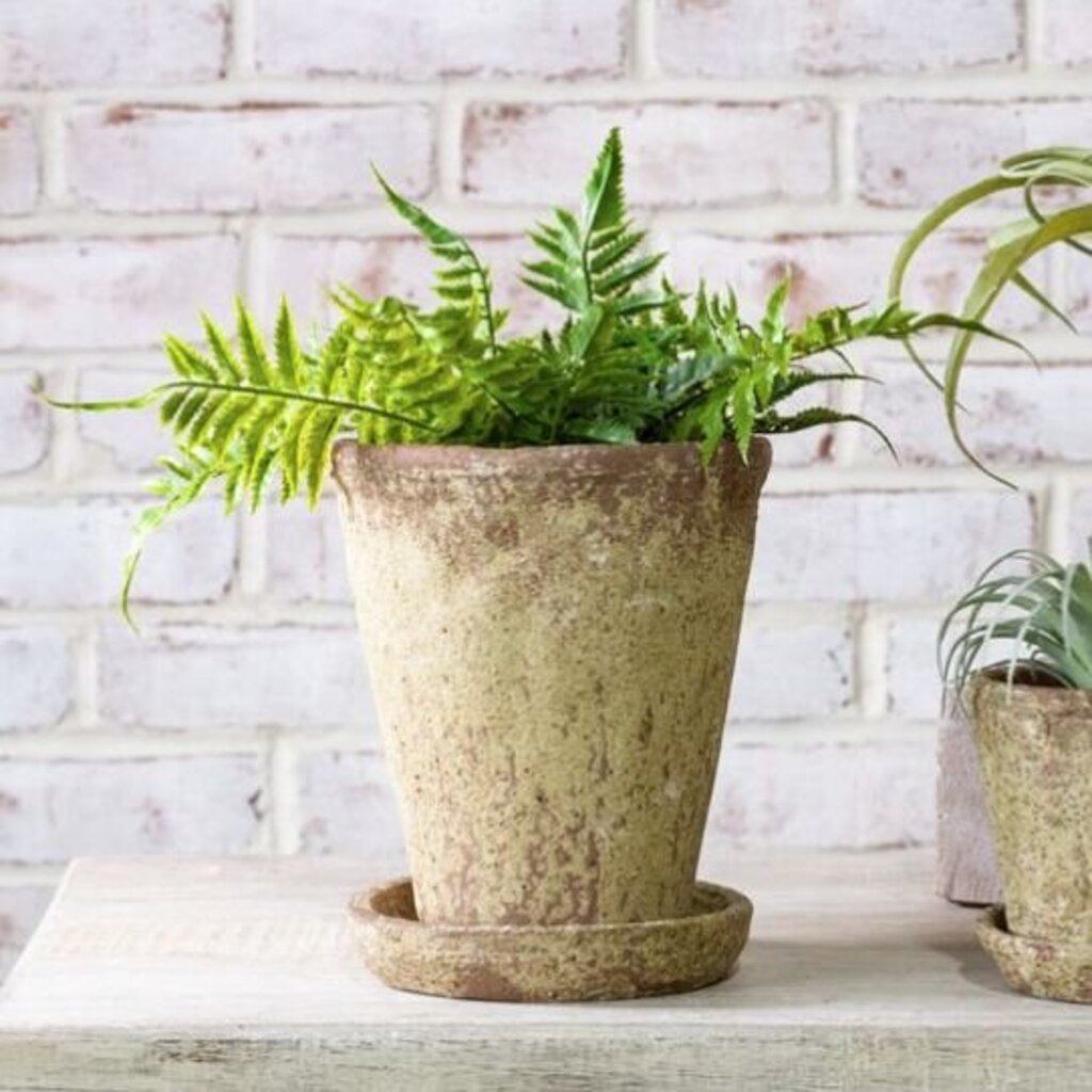 Distressed Sand/Terracotta Pot - 8.5"