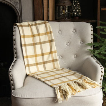 Lovely Cream Plaid Throw
