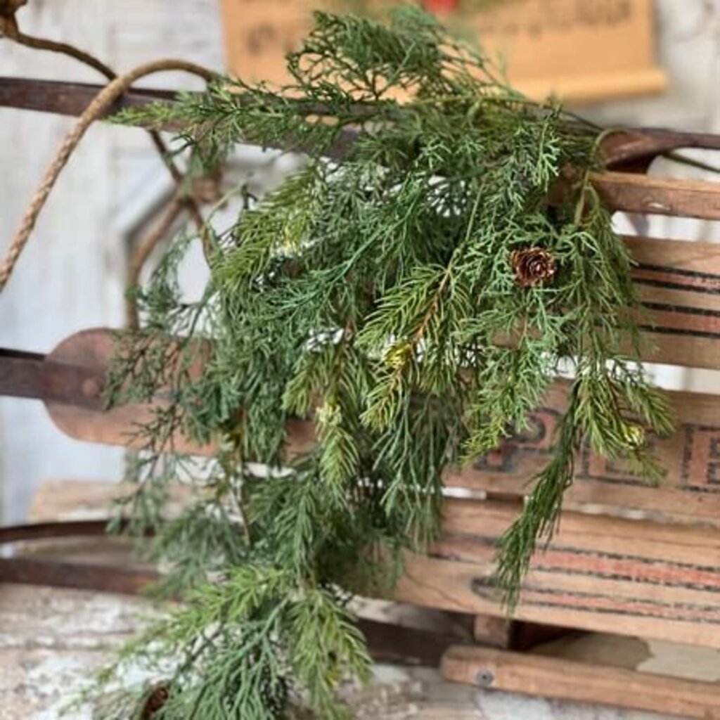 Telluride Spruce Hanging - 34"