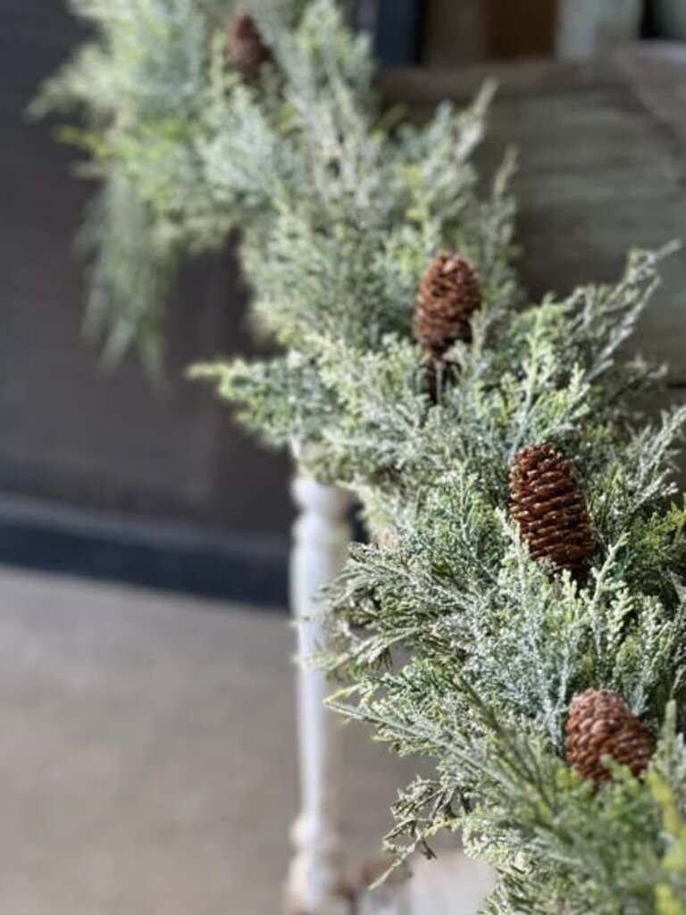 Silver Thread Cedar Garland - 6'