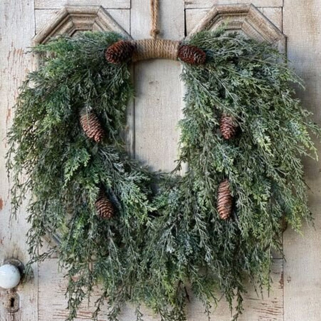 Silver Thread Cedar Wreath - 28"