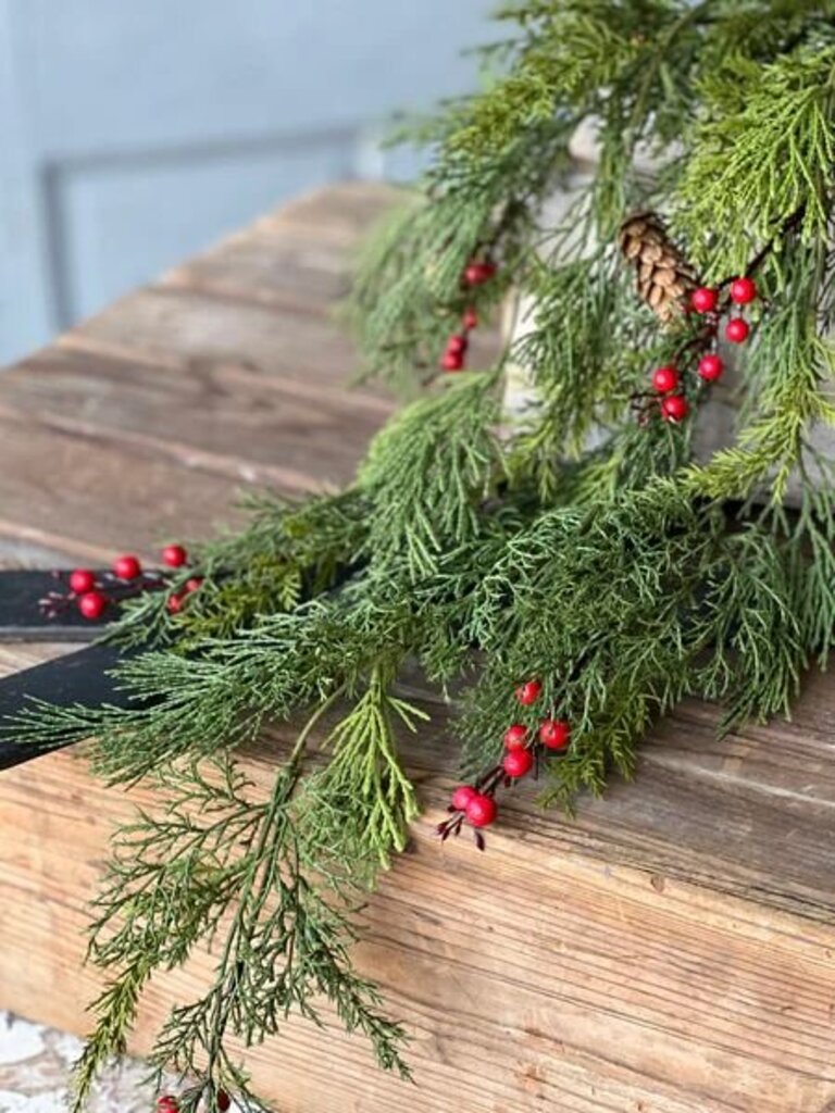 Alpine w/ Berries Hanging - 34"