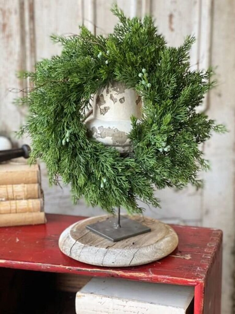 Dripping Cedar Candle Ring - 6"