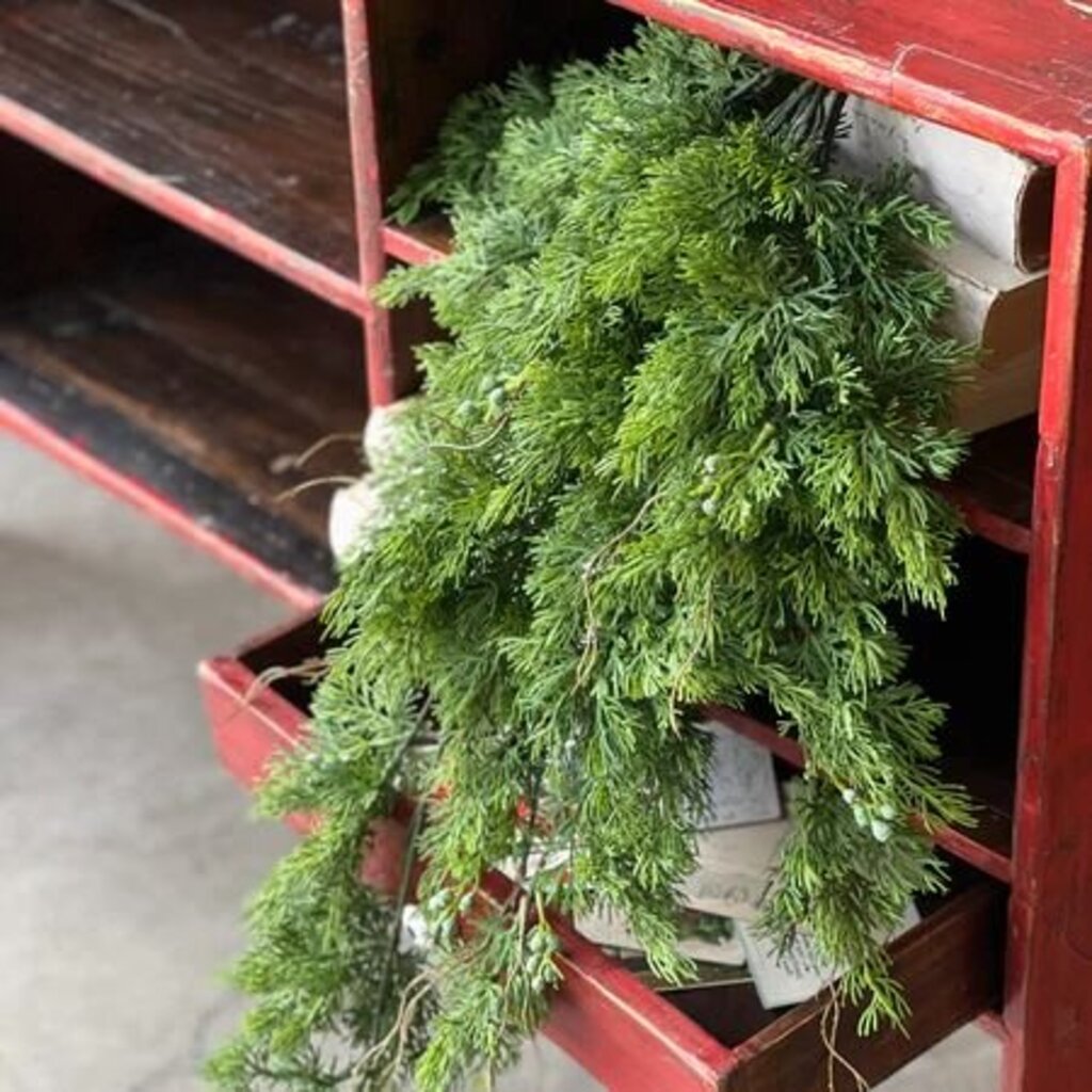 Dripping Cedar Hanging - 34"