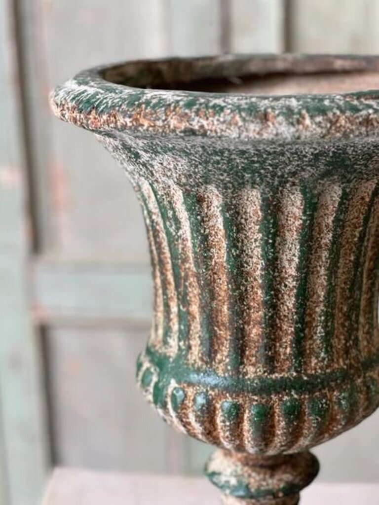 Gorgeous Killington Urn- 16"