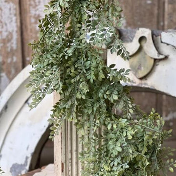 Parterre Green Leaves Garland