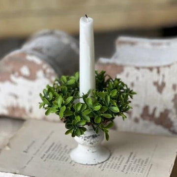 Lyric Boxwood Candle Ring
