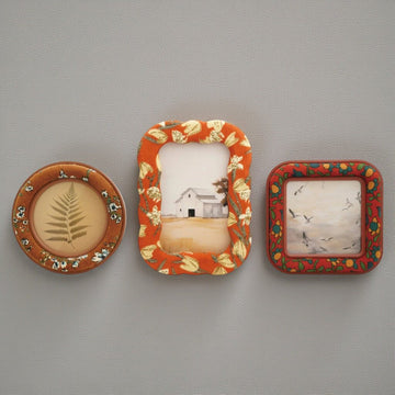 Embroidered Floral Photo Frame