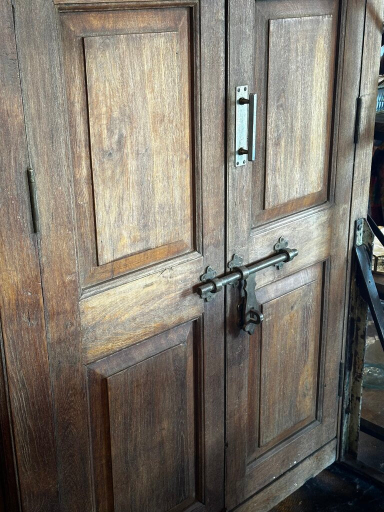 Door/Partition on Wheels