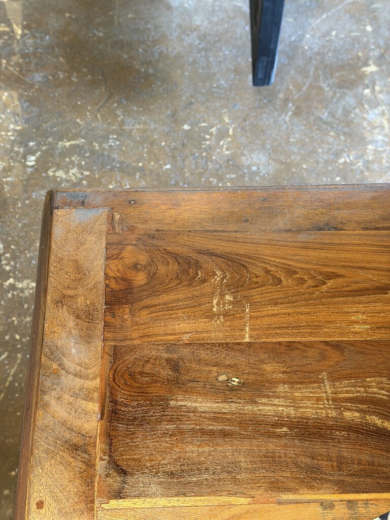 Stunning Wooden Black Leg Table
