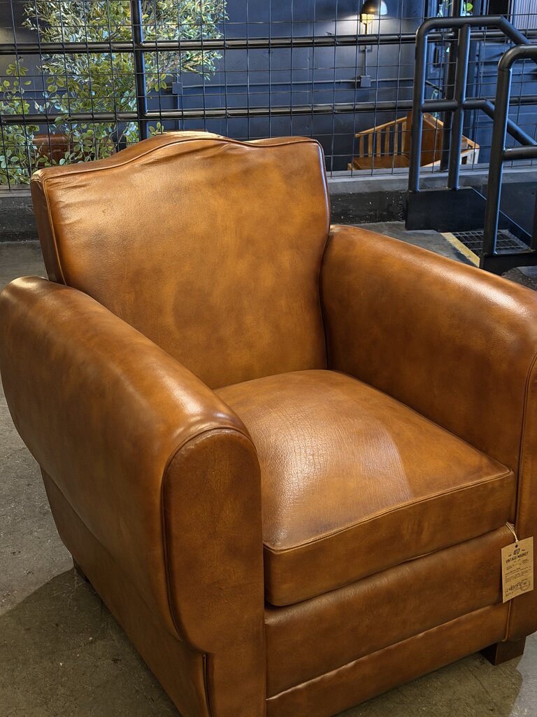 Beautiful Leather Lounge Chair