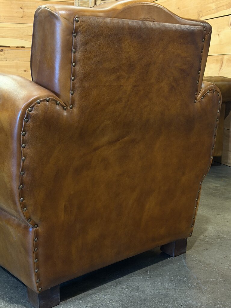 Beautiful Leather Lounge Chair