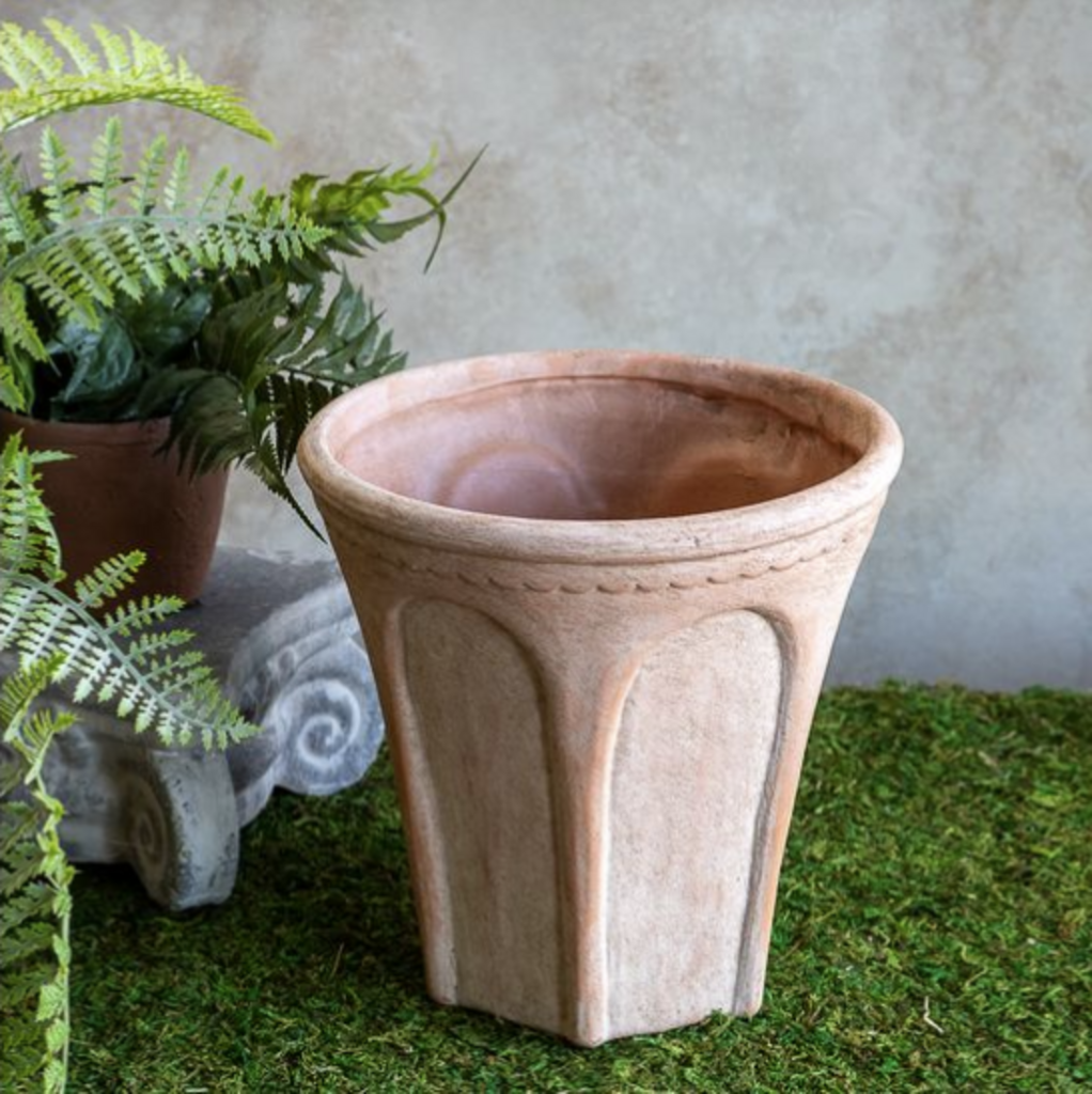 Rolled Edge Terracotta Pot - 9.6"