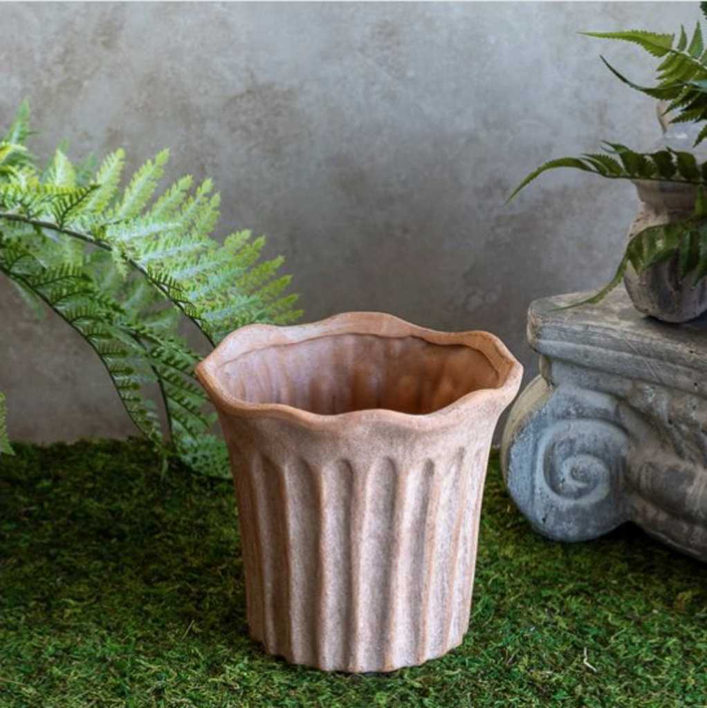 Fluted Terracotta Pot - 7.2"