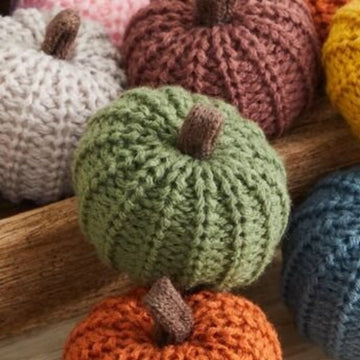 Mini Green Knit Pumpkin