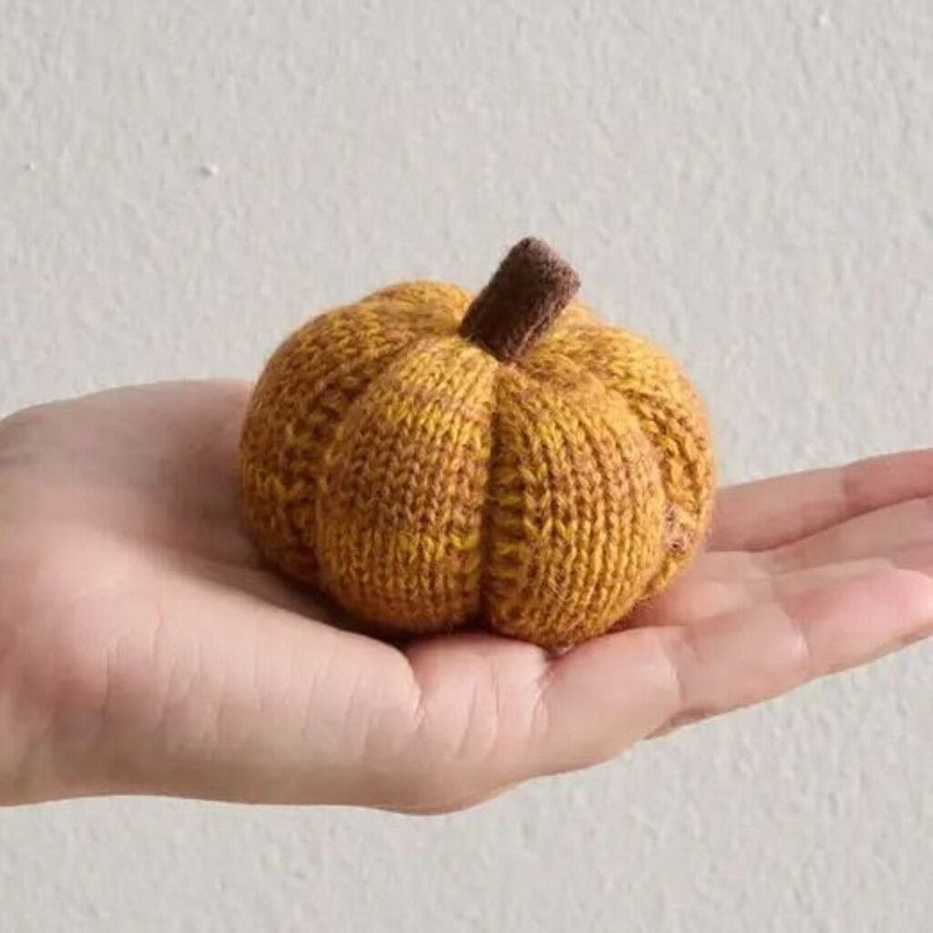 Marigold Knitted Yarn Pumpkin - 2.5"