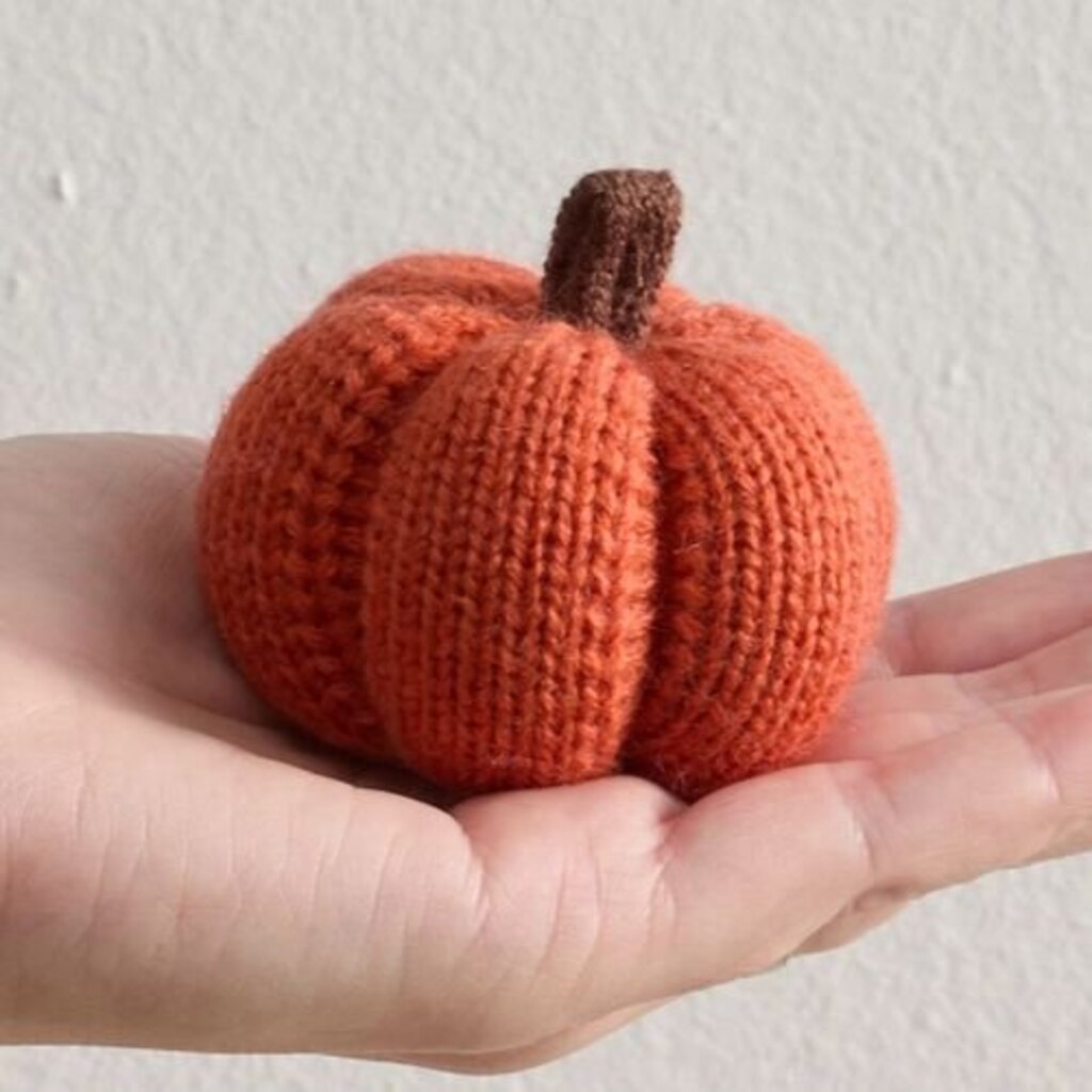 Orange Knitted Yarn Pumpkin - 2.5"