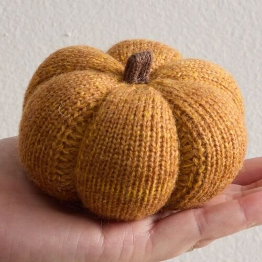 Marigold Knitted Yarn Pumpkin - 4"