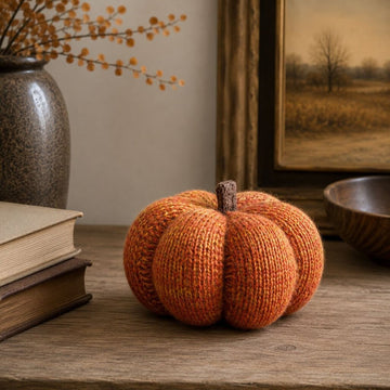 Sunset Knitted Yarn Pumpkin - 4"
