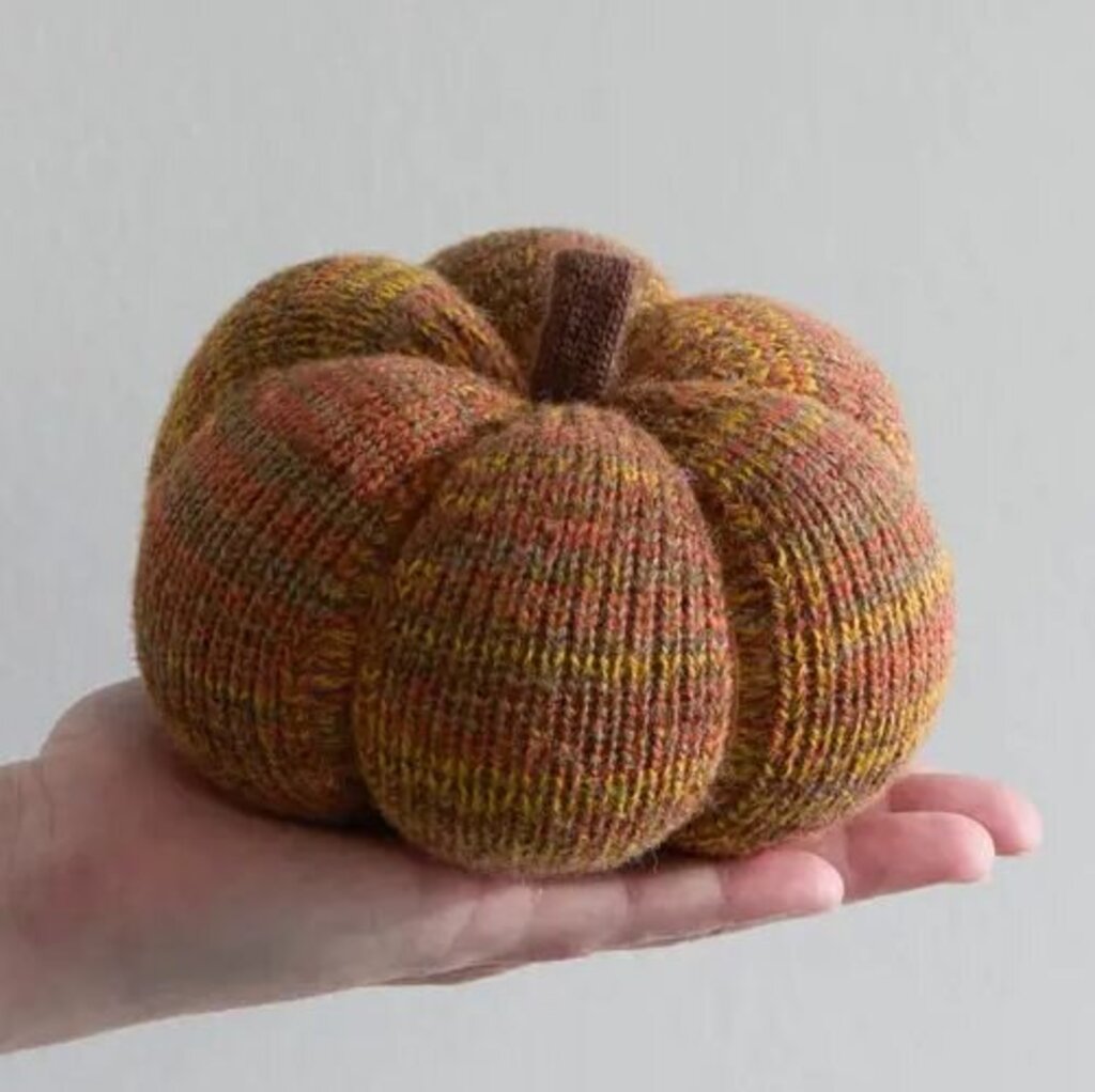 Spiced Maple Knitted Yarn Pumpkin - 5.5"