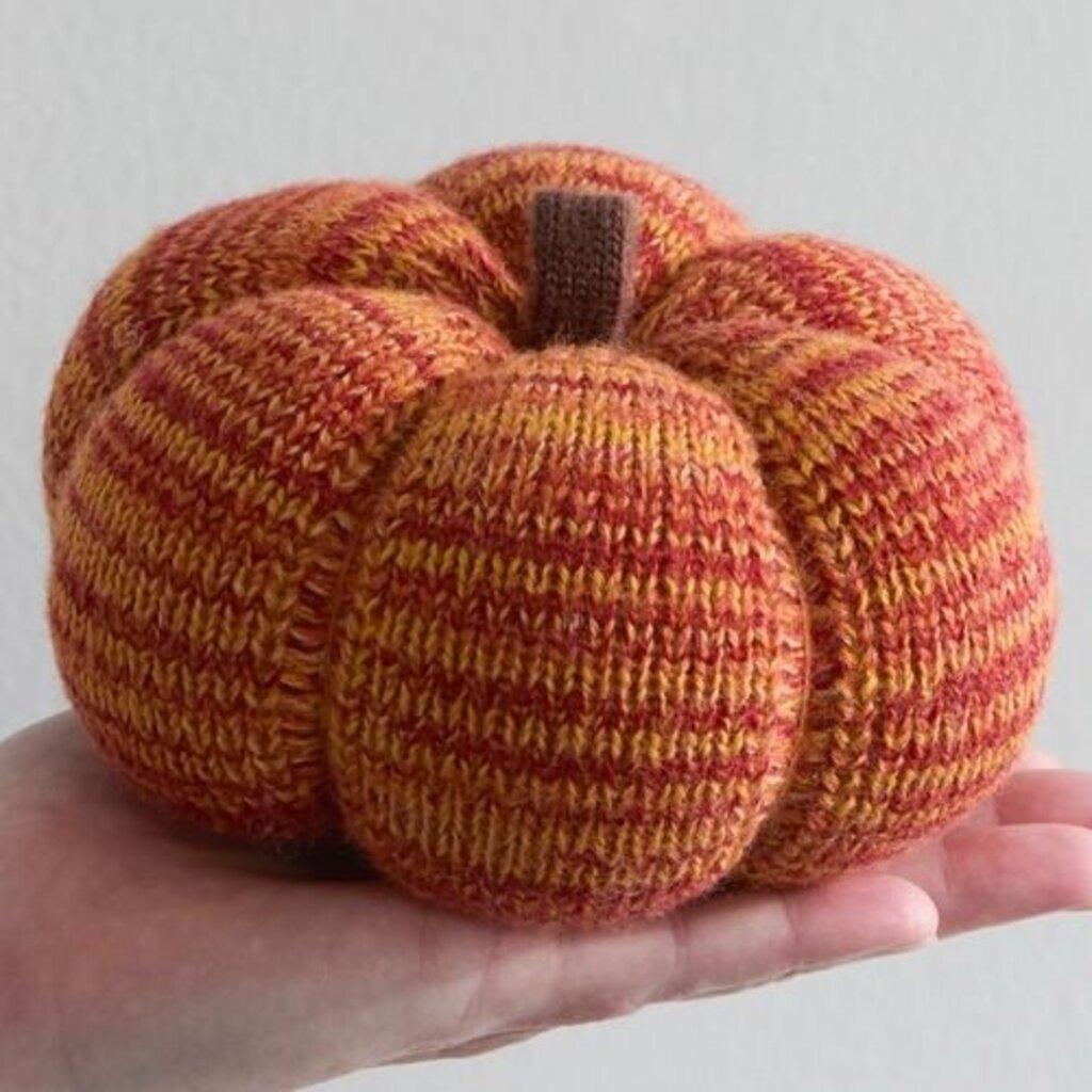 Sunset Knitted Yarn Pumpkin - 5.5"