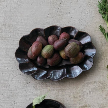 Stoneware Oval Scalloped Brown Plate