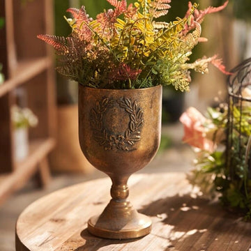 Beautiful Vintage Style Gold Urn