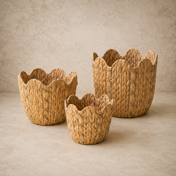 Scalloped Water Hyacinth Basket- Large