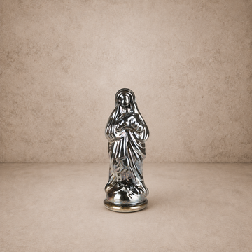 Pretty Glass Praying Madonna
