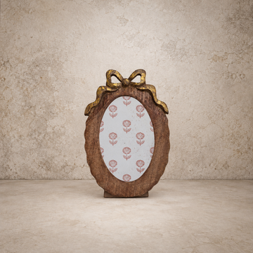 Mango Wood Scalloped Photo Frame