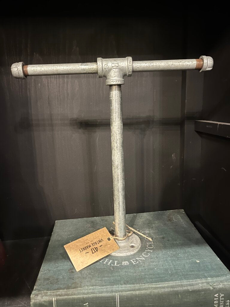 Vintage Display T Bar