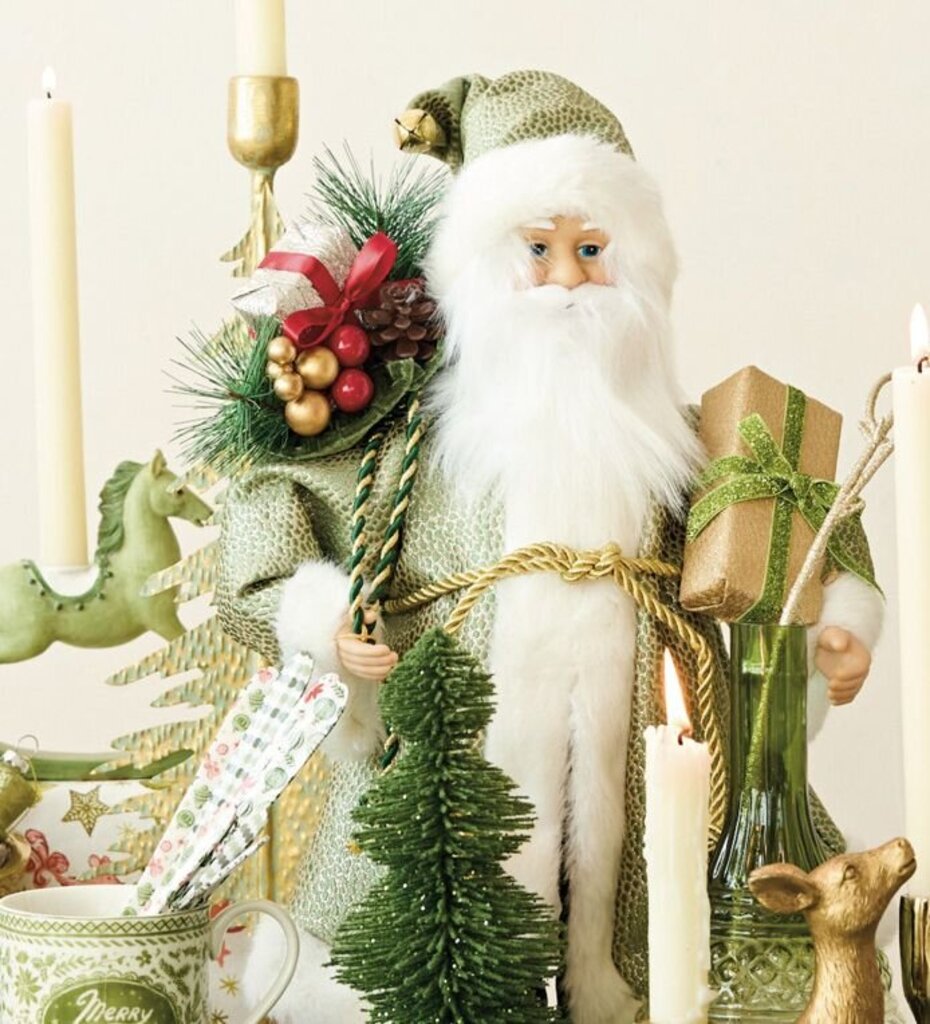 Decorative Santa Figurine w/ Bouquet