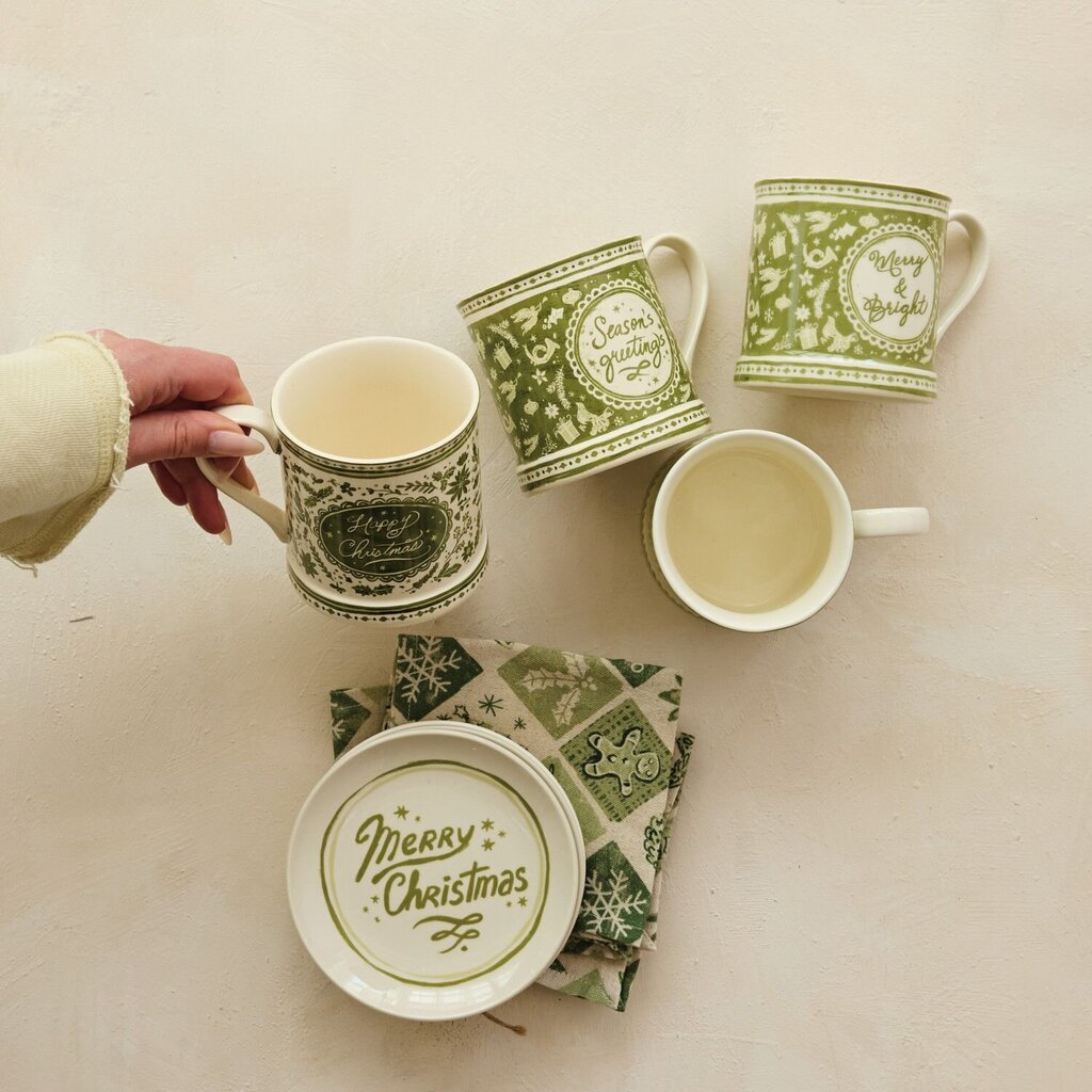 Green Holiday Design Mug