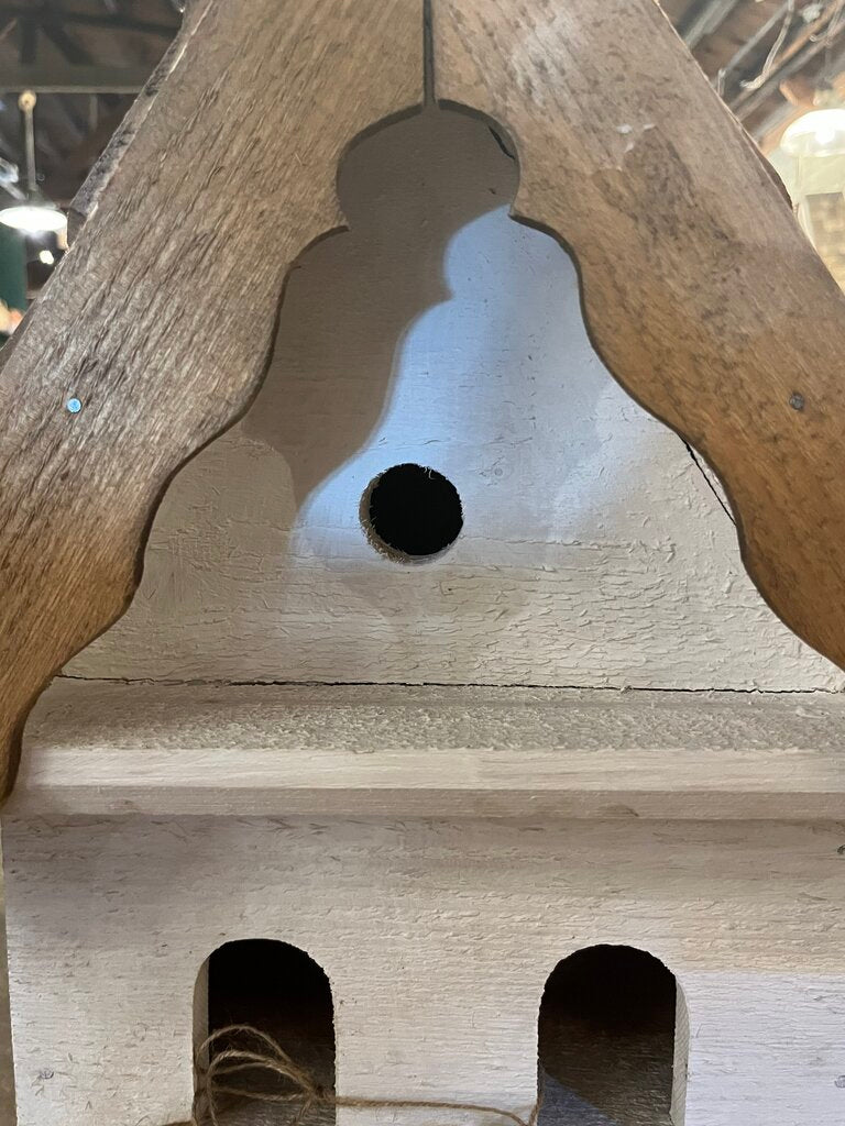 European White Chippy 4 Hold Bird House