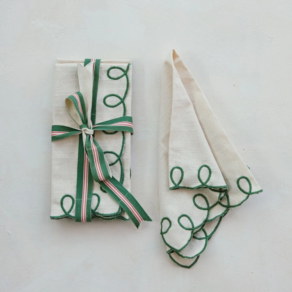 Scalloped Swirled Edge Natural Napkin