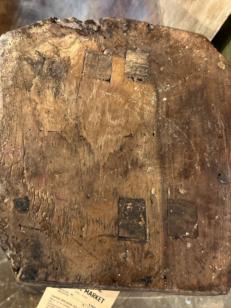 Beautiful Old Wood Carved Pillar