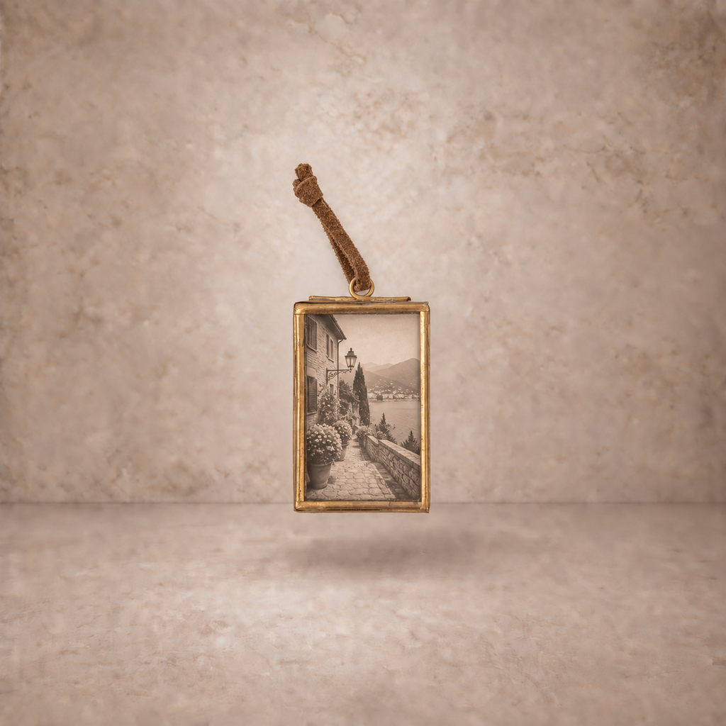 Vertical Brass Hanging Frame