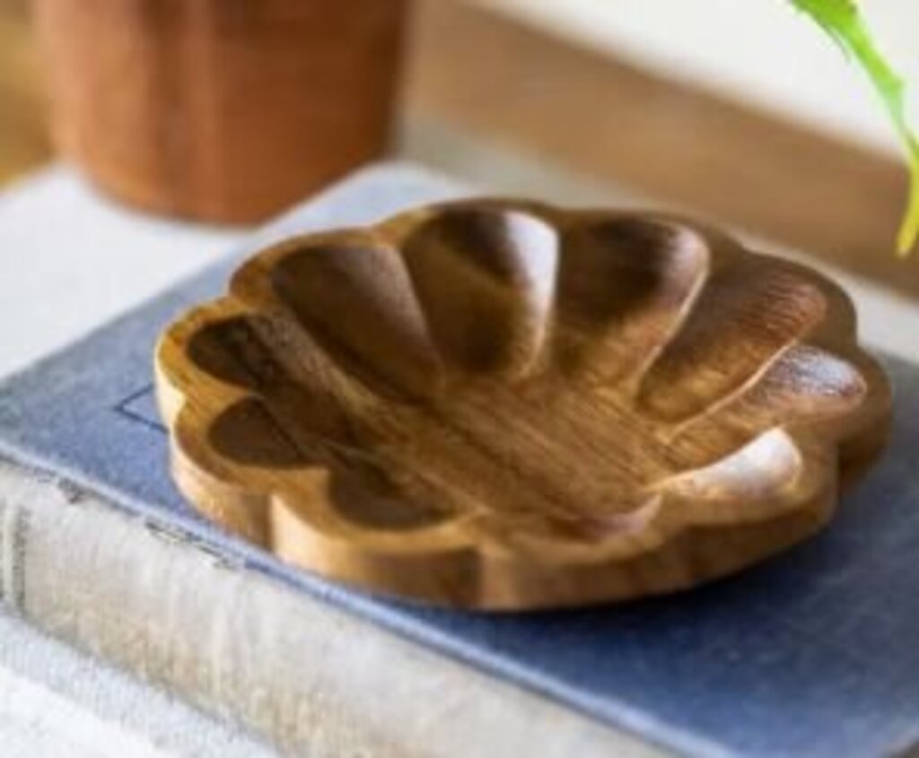 Beautiful Walnut Wood Plate