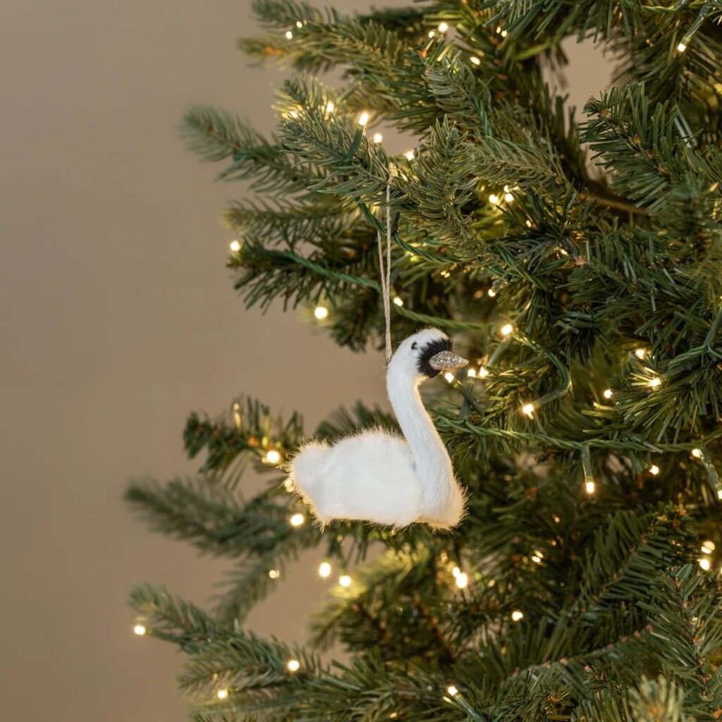 Sitting Swan Ornament