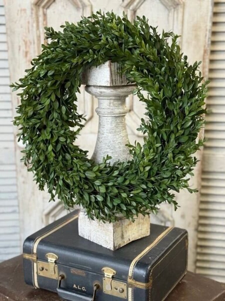20" Nottswood Leaves Wreath