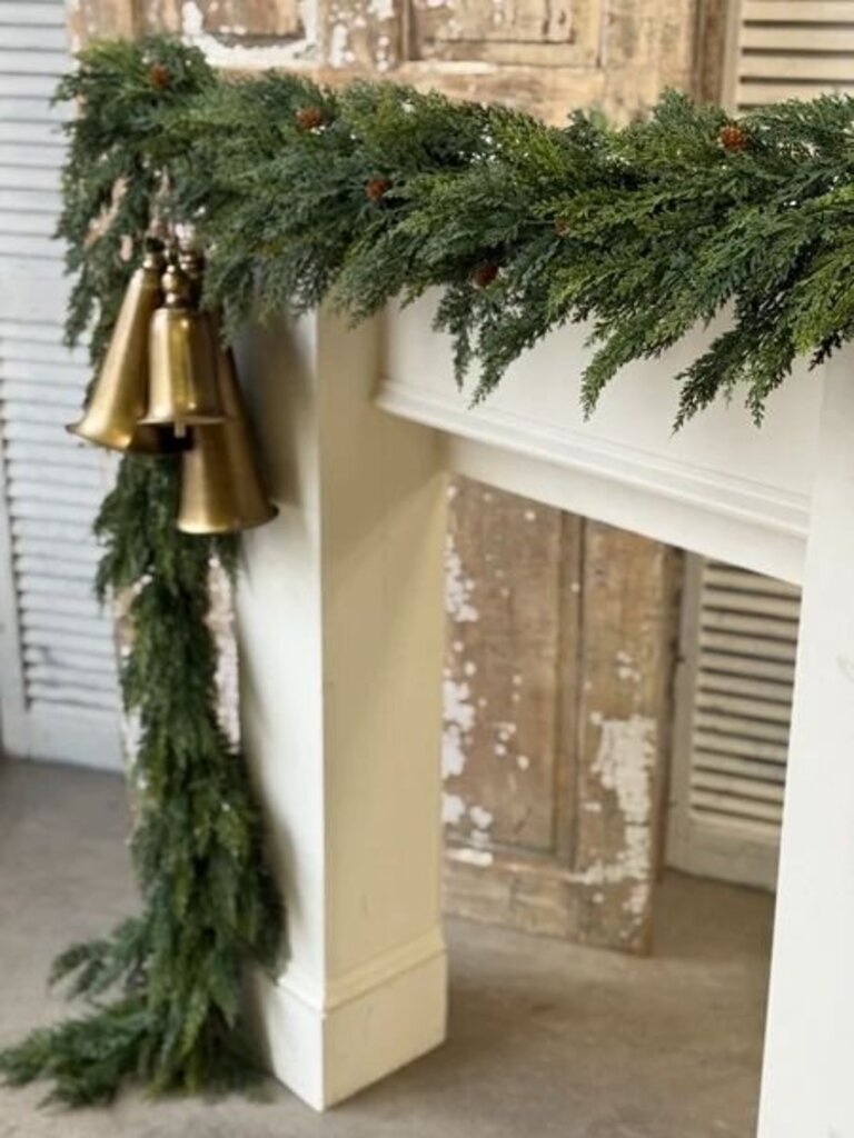 9' Woodbridge Cedar Garland