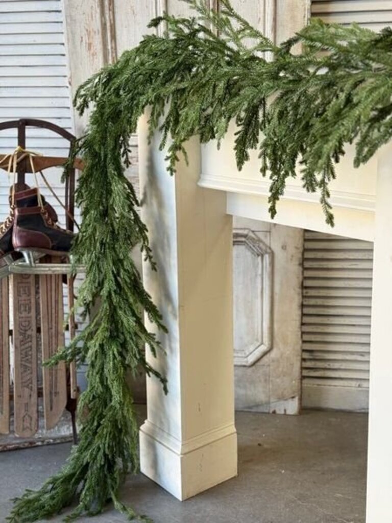 9' Greenwood Valley Garland