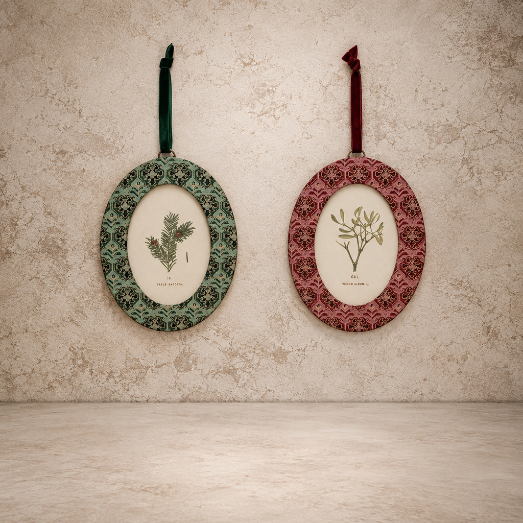 Photo Frame Ornament with Velvet Ribbon Hanger